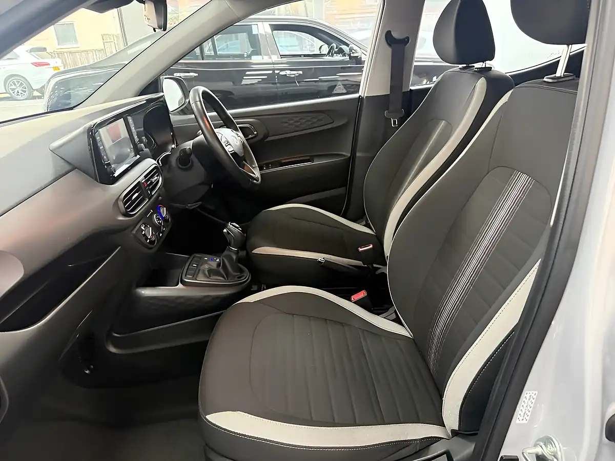 Used 2024 Hyundai I10 Advance Grey - Interior and Exterior details 11