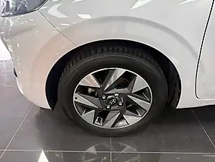 Used 2024 Hyundai I10 Advance Grey - Interior and Exterior details 12