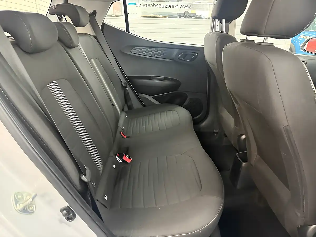 Used 2024 Hyundai I10 Advance Grey - Interior and Exterior details 5