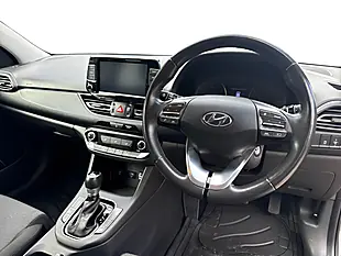 Used 2024 Hyundai i30 Se Connect Cypress Green Pearl - Interior and Exterior details 13