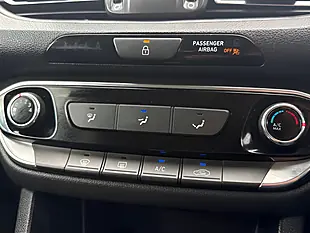 Used 2024 Hyundai i30 Se Connect Cypress Green Pearl - Interior and Exterior details 15