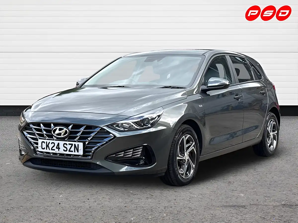 Used 2024 Hyundai i30 Se Connect Cypress Green Pearl - Interior and Exterior details 4