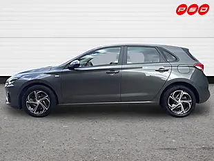 Used 2024 Hyundai i30 Se Connect Cypress Green Pearl - Interior and Exterior details 5