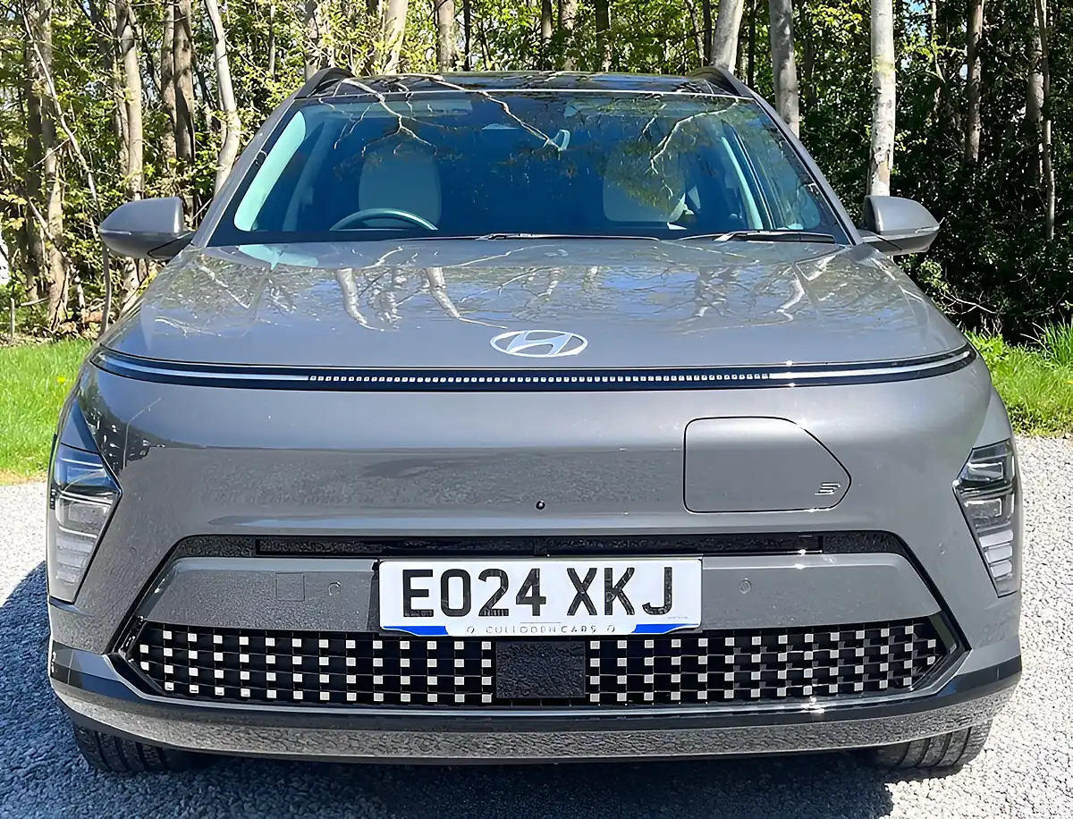 Used 2024 Hyundai Kona Ultimate Ecotronic Grey - Interior and Exterior details 8