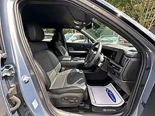 Used 2024 Hyundai Santa Fe Calligraphy Pebble Blue - Interior and Exterior details 7