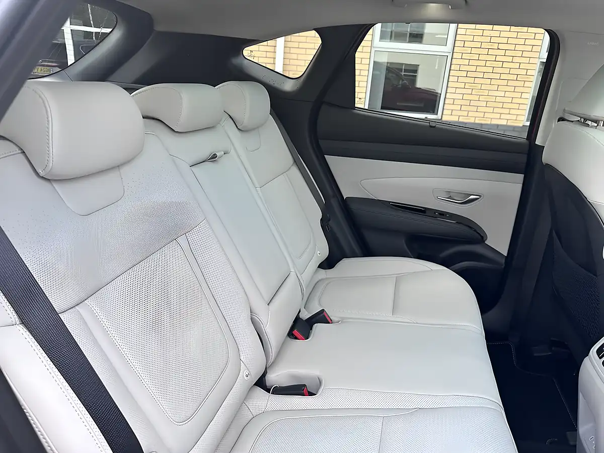 Used 2024 Hyundai Tucson Ultimate Red - Interior and Exterior details 15