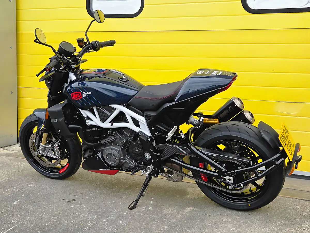 Used 2024 Indian Ftr R Carbon Blue - Interior and Exterior details 6