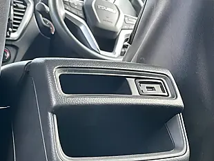 Used 2024 Isuzu D-Max DL20 White - Interior and Exterior details 13