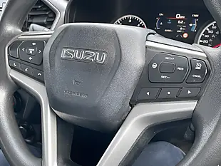 Used 2024 Isuzu D-Max DL20 White - Interior and Exterior details 17