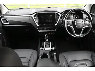 Used 2024 Isuzu D-Max DL40 Mercury Silver - Interior and Exterior details 11