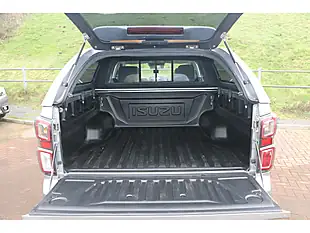 Used 2024 Isuzu D-Max DL40 Mercury Silver - Interior and Exterior details 15