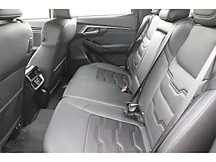 Used 2024 Isuzu D-Max DL40 Mercury Silver - Interior and Exterior details 16