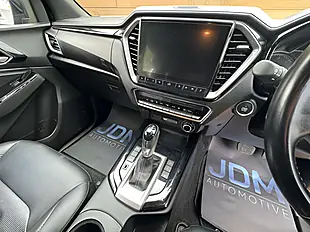 Used 2024 Isuzu D-Max V-Cross Red - Interior and Exterior details 16