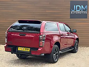 Used 2024 Isuzu D-Max V-Cross Red - Interior and Exterior details 3