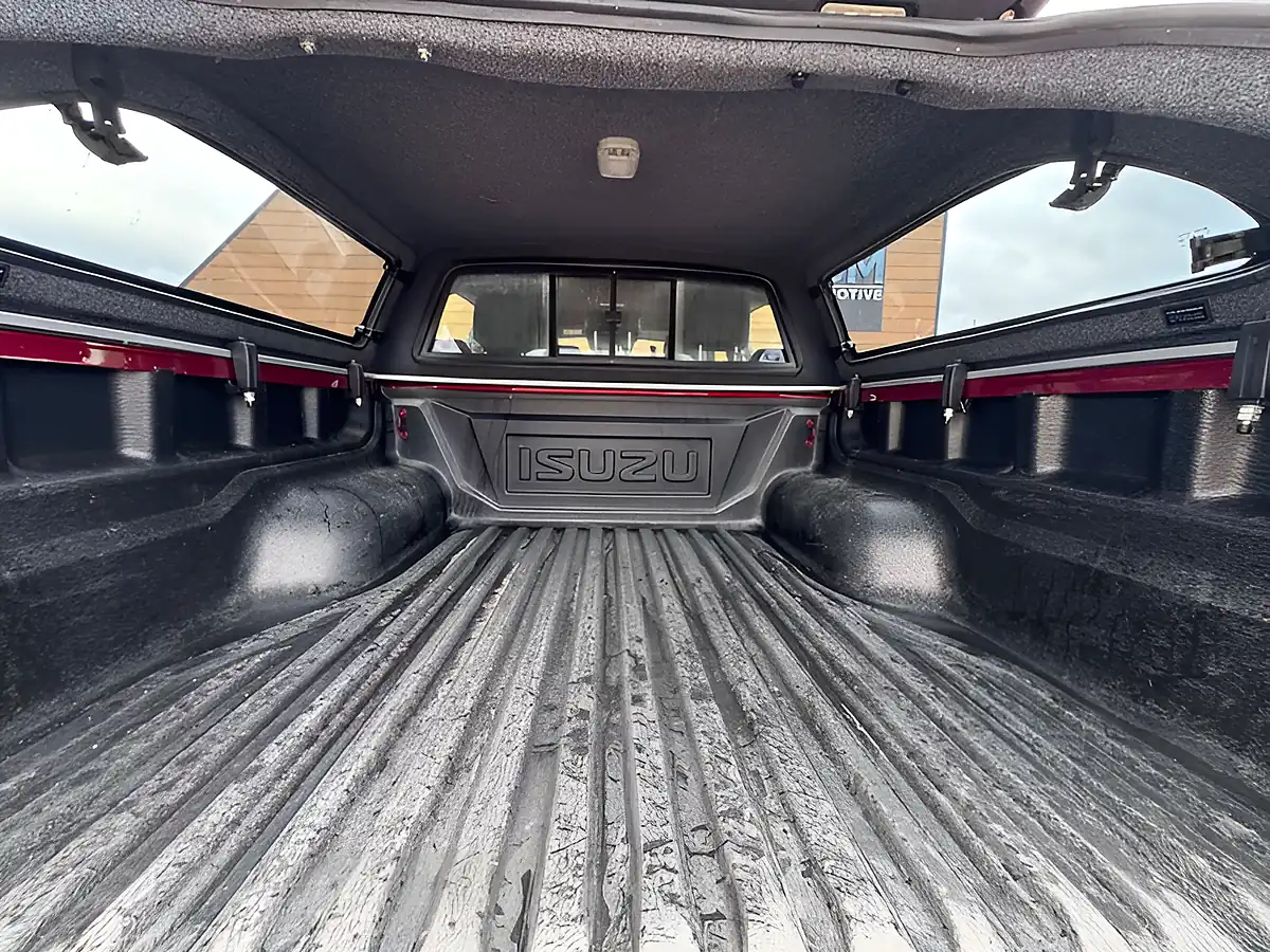 Used 2024 Isuzu D-Max V-Cross Red - Interior and Exterior details 5