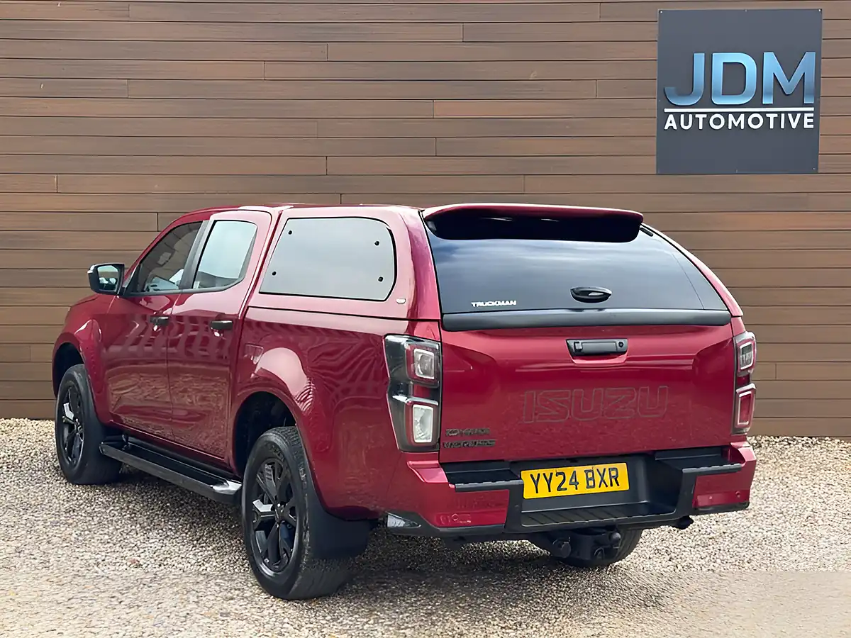 Used 2024 Isuzu D-Max V-Cross Red - Interior and Exterior details 6