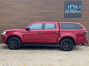 Used 2024 Isuzu D-Max V-Cross Red - Interior and Exterior details 7