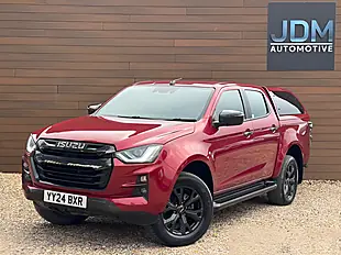 Used 2024 Isuzu D-Max V-Cross Red - Interior and Exterior details 8