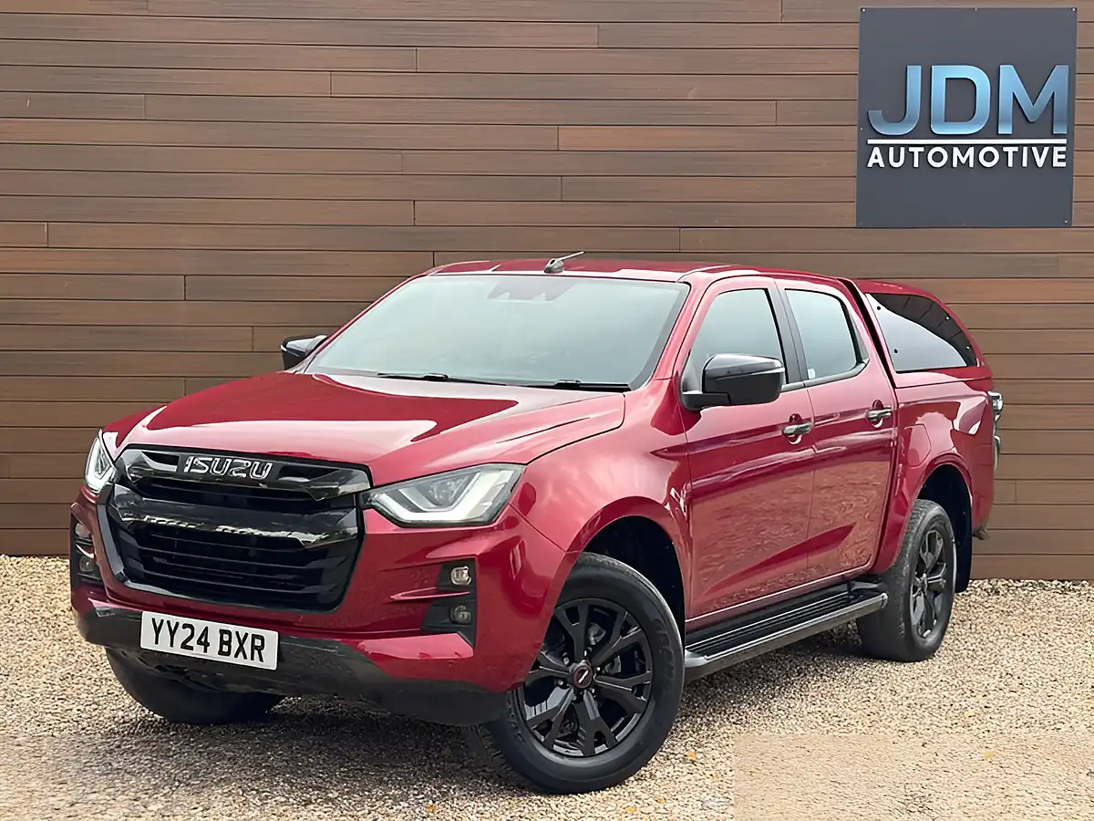 Used 2024 Isuzu D-Max V-Cross Red - Interior and Exterior details 8