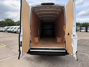 Used 2024 Iveco Daily 35-140 Business Edition White - Interior and Exterior details 5