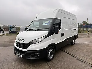 Used 2024 Iveco Daily 35-S-14 Business Mwb Extra High Roof White - Interior and Exterior details 11
