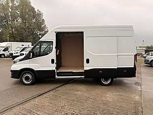 Used 2024 Iveco Daily 35-S-14 Business Mwb Extra High Roof White - Interior and Exterior details 9