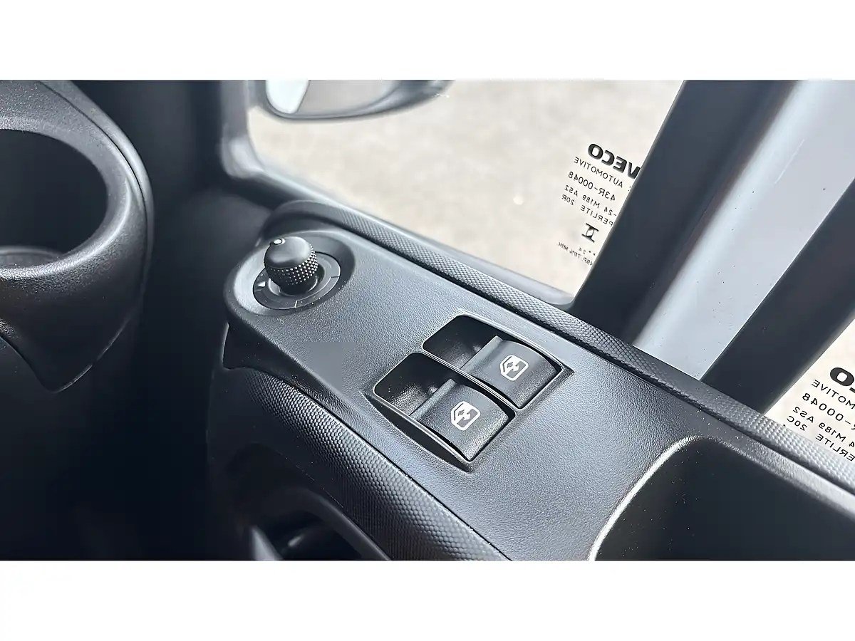 Used 2024 Iveco Daily 35S14 Extra Long Wheel Base White - Interior and Exterior details 11