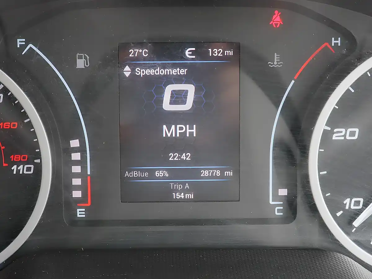 Used 2024 Iveco Daily Business White - Interior and Exterior details 7