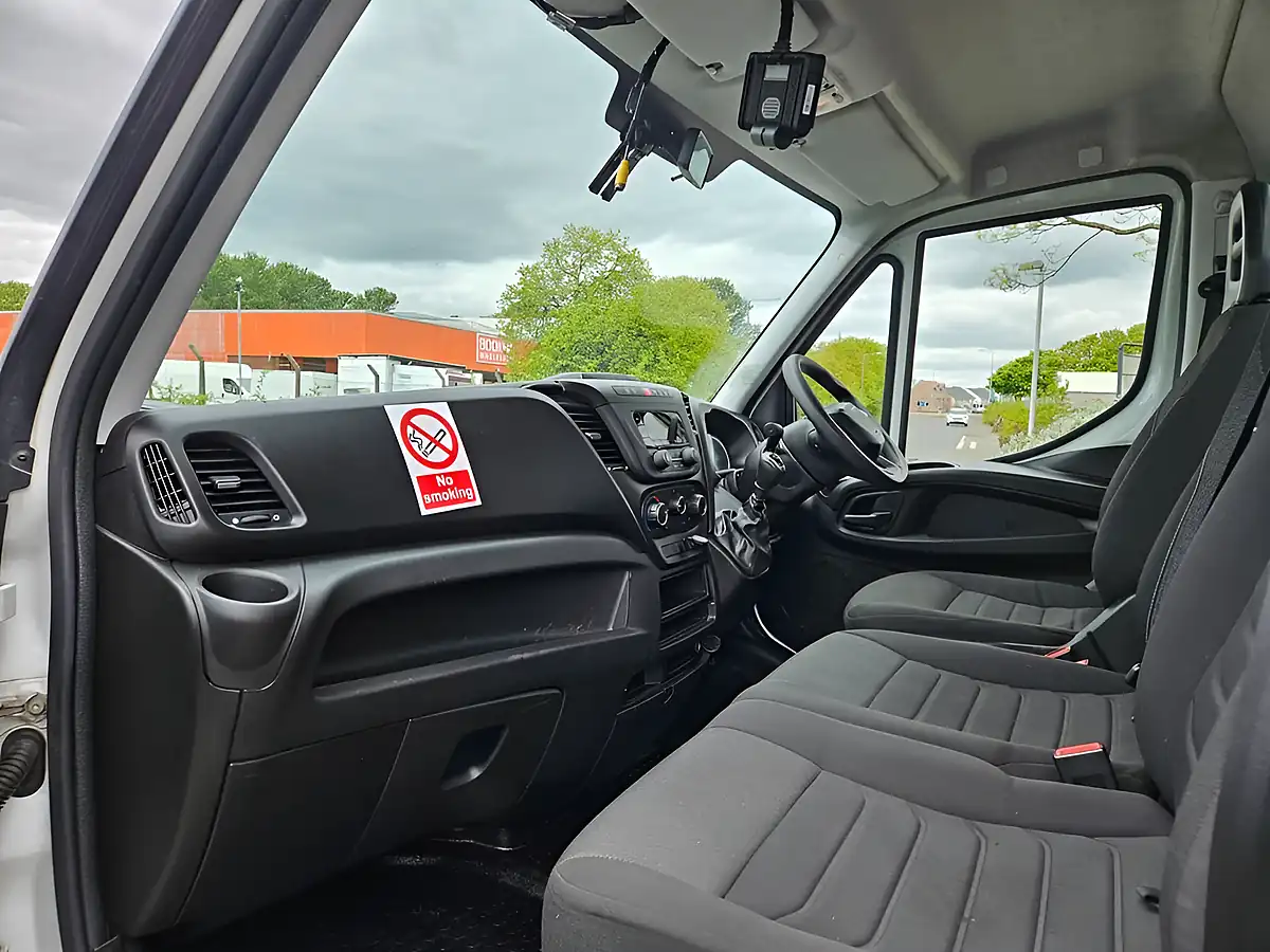 Used 2024 Iveco Daily Xlwb Dropside Pickup White - Interior and Exterior details 10
