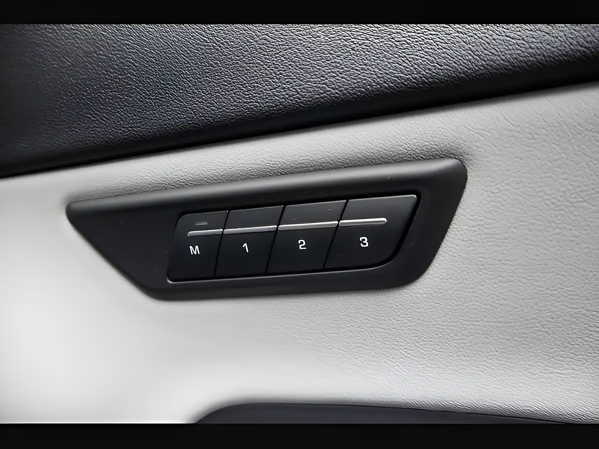 Used 2024 Jaguar E-Pace R-Dynamic Se Black Blue - Interior and Exterior details 11