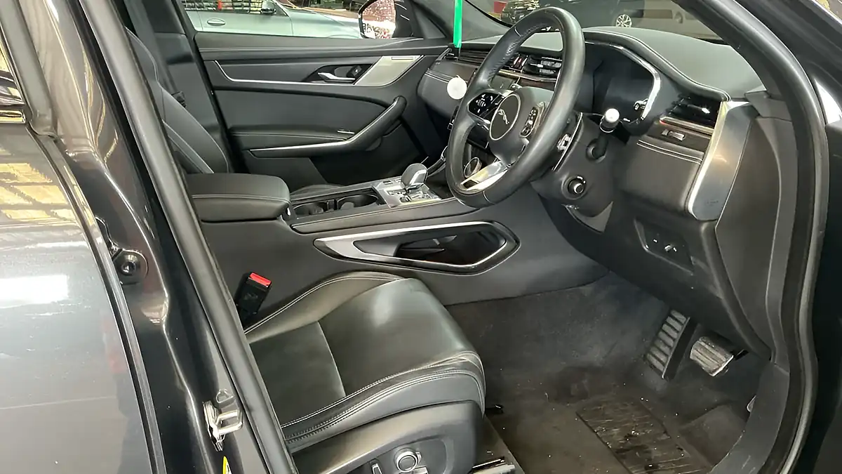 Used 2024 Jaguar F-Pace R-Dynamic Hse Black Carpathian Grey - Interior and Exterior details 3
