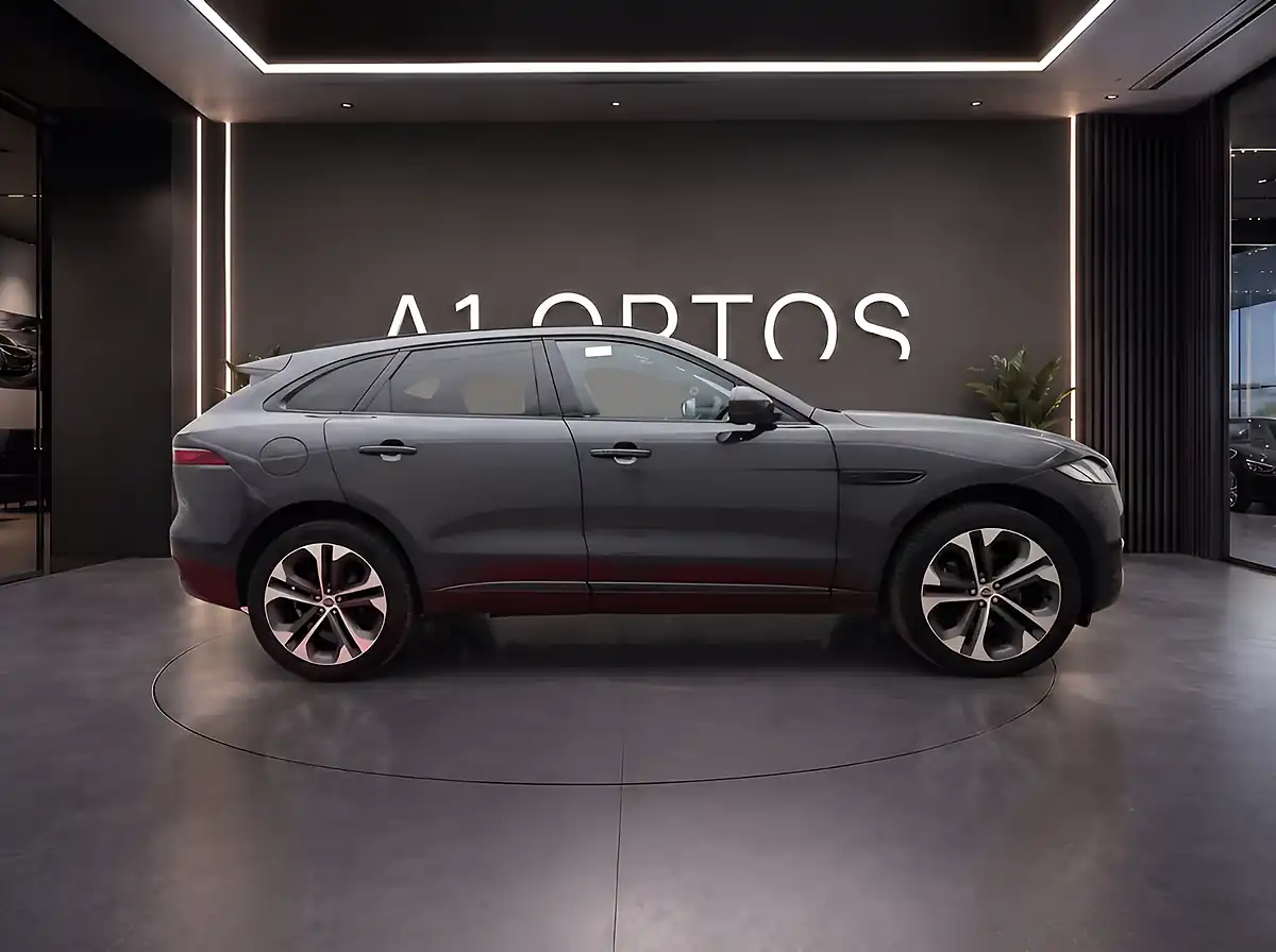 Used 2024 Jaguar F-Pace R-Dynamic Hse Black Carpathian Grey - Interior and Exterior details 9