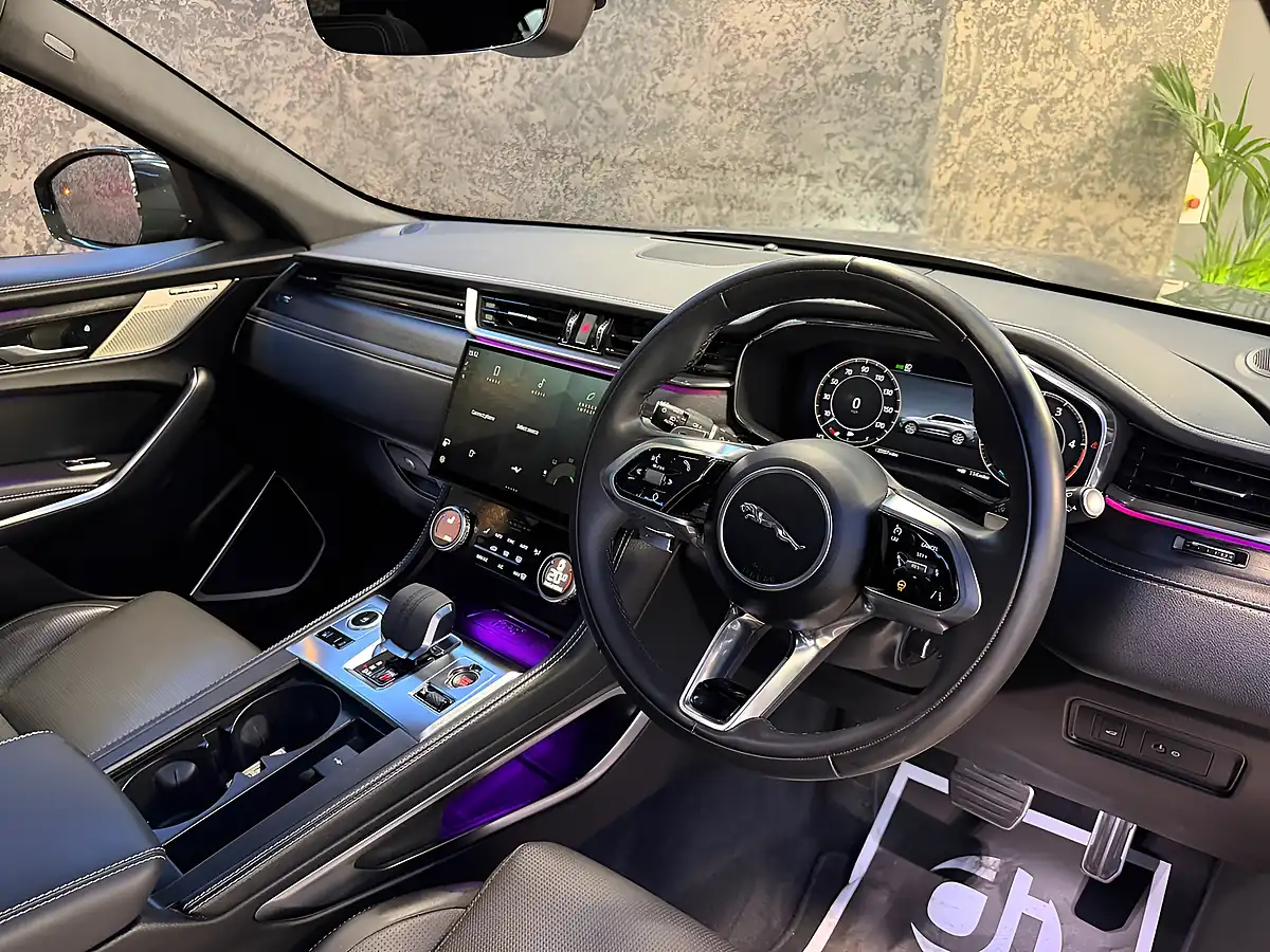 Used 2024 Jaguar F-Pace R-Dynamic Hse Grey - Interior and Exterior details 16