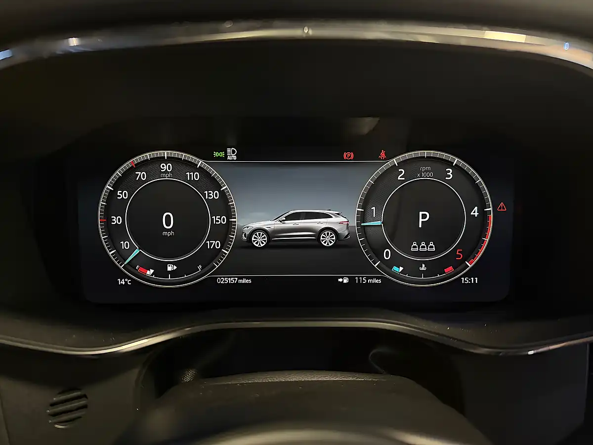 Used 2024 Jaguar F-Pace R-Dynamic Hse Grey - Interior and Exterior details 19