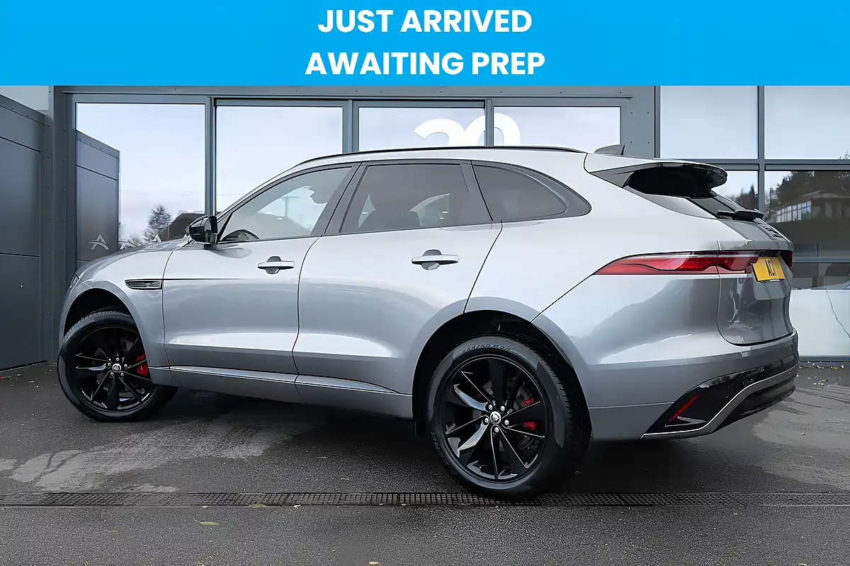 Used 2024 Jaguar F-Pace R-Dynamic Se Black Eiger Grey - Interior and Exterior details 2