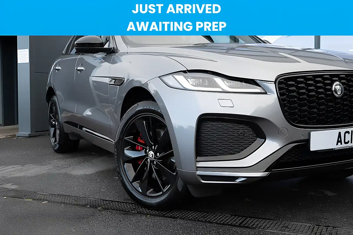Used 2024 Jaguar F-Pace R-Dynamic Se Black Eiger Grey - Interior and Exterior details 3