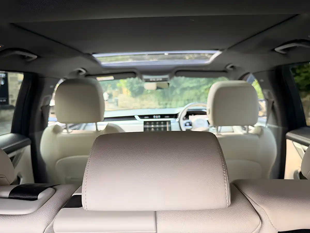 Used 2024 Jaguar F-Pace R-Dynamic Se Black Santorini Black - Interior and Exterior details 20