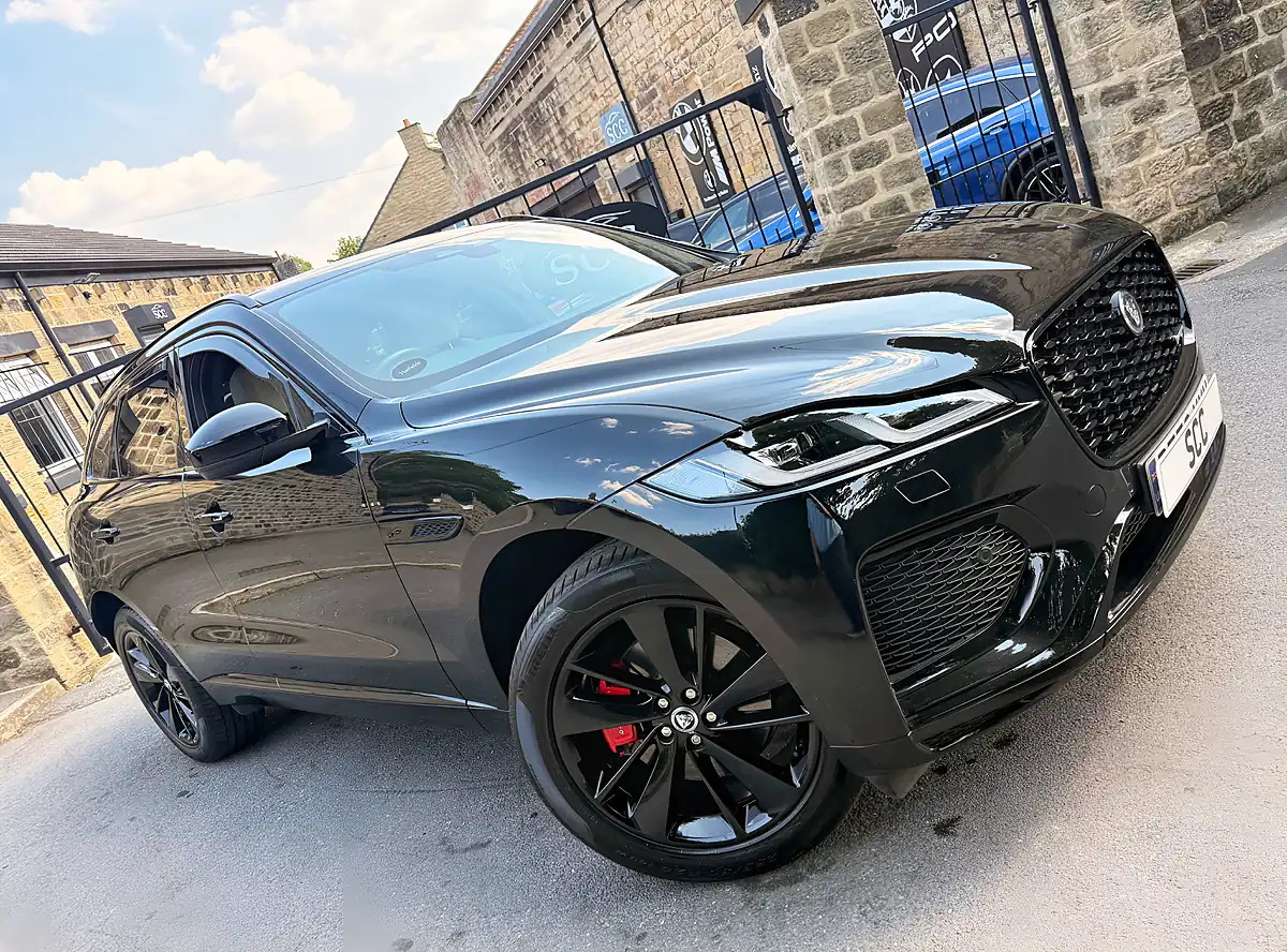Used 2024 Jaguar F-Pace R-Dynamic Se Black Santorini Black - Interior and Exterior details 3