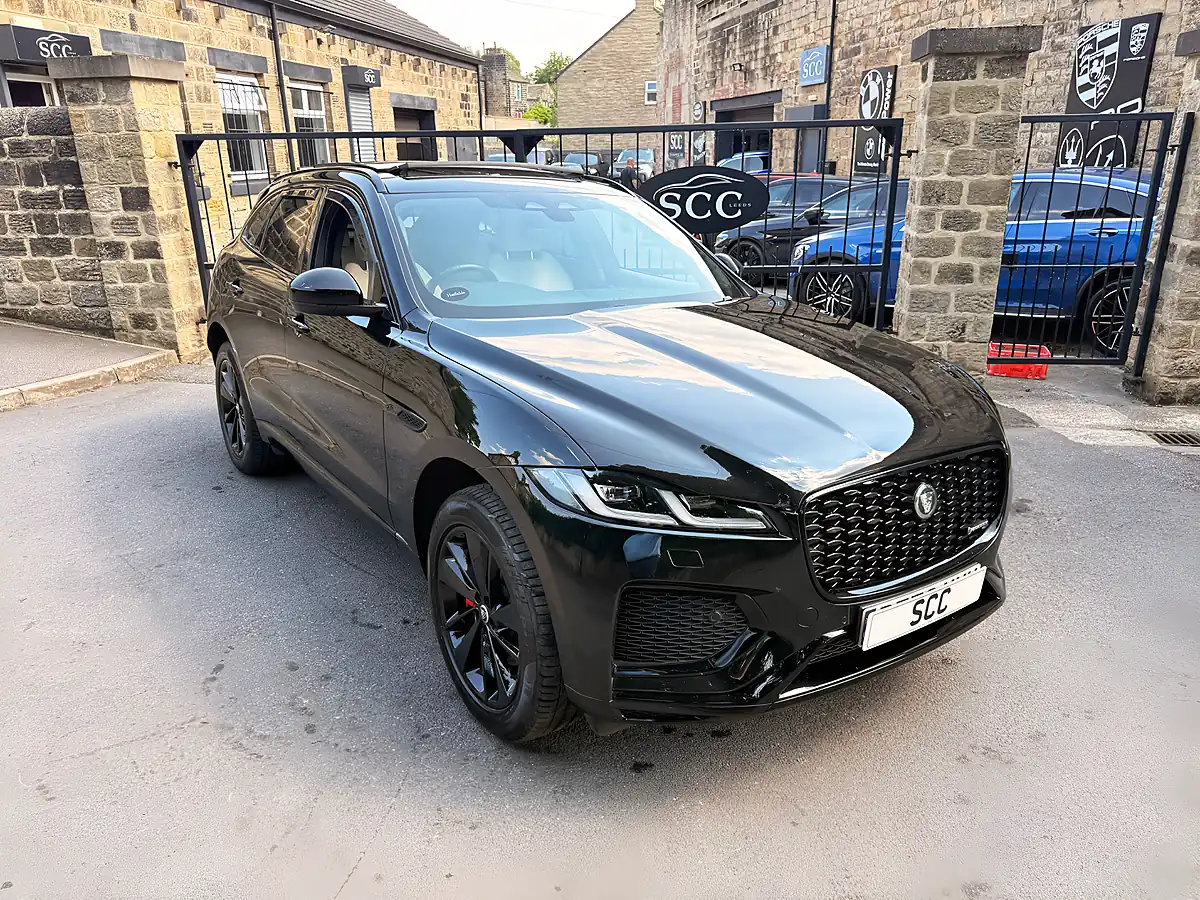 Used 2024 Jaguar F-Pace R-Dynamic Se Black Santorini Black - Interior and Exterior details 6