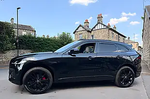 Used 2024 Jaguar F-Pace R-Dynamic Se Black Santorini Black - Interior and Exterior details 8