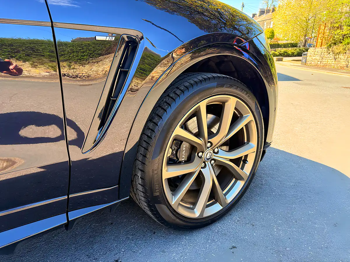 Used 2024 Jaguar F-Pace Svr 1988 Edition Midnight Amethyst - Interior and Exterior details 13