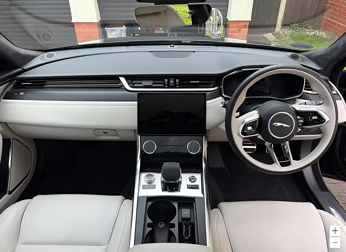 Used 2024 Jaguar Xf R-Dynamic Hse Black Sportbrake Santorini Black - Interior and Exterior details 10