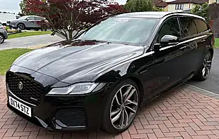 Used 2024 Jaguar Xf R-Dynamic Hse Black Sportbrake Santorini Black - Interior and Exterior details 5