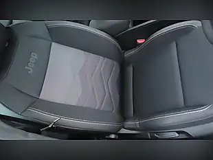 Used 2024 Jeep Avenger Altitude Black - Interior and Exterior details 10