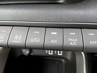 Used 2024 Jeep Avenger Altitude Red - Interior and Exterior details 13