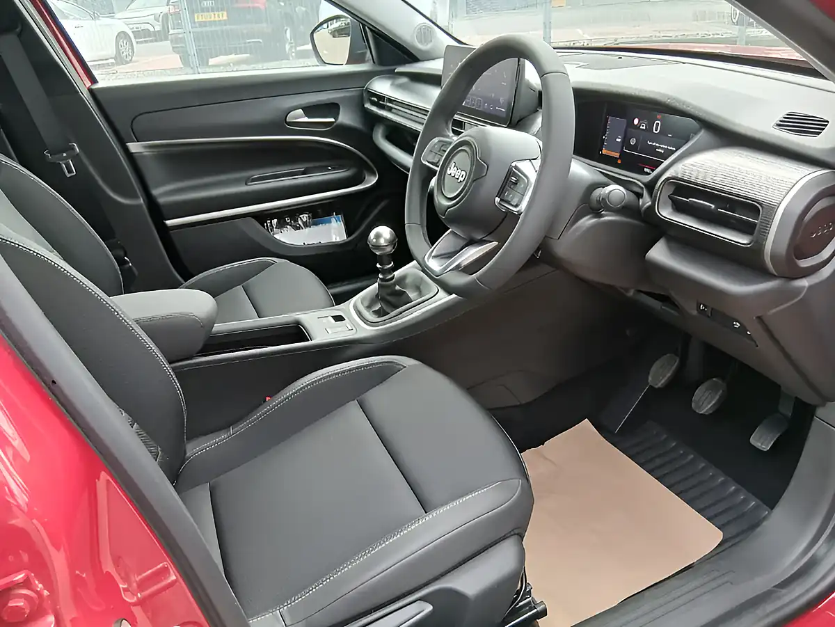 Used 2024 Jeep Avenger Altitude Red - Interior and Exterior details 14