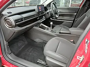 Used 2024 Jeep Avenger Altitude Red - Interior and Exterior details 20