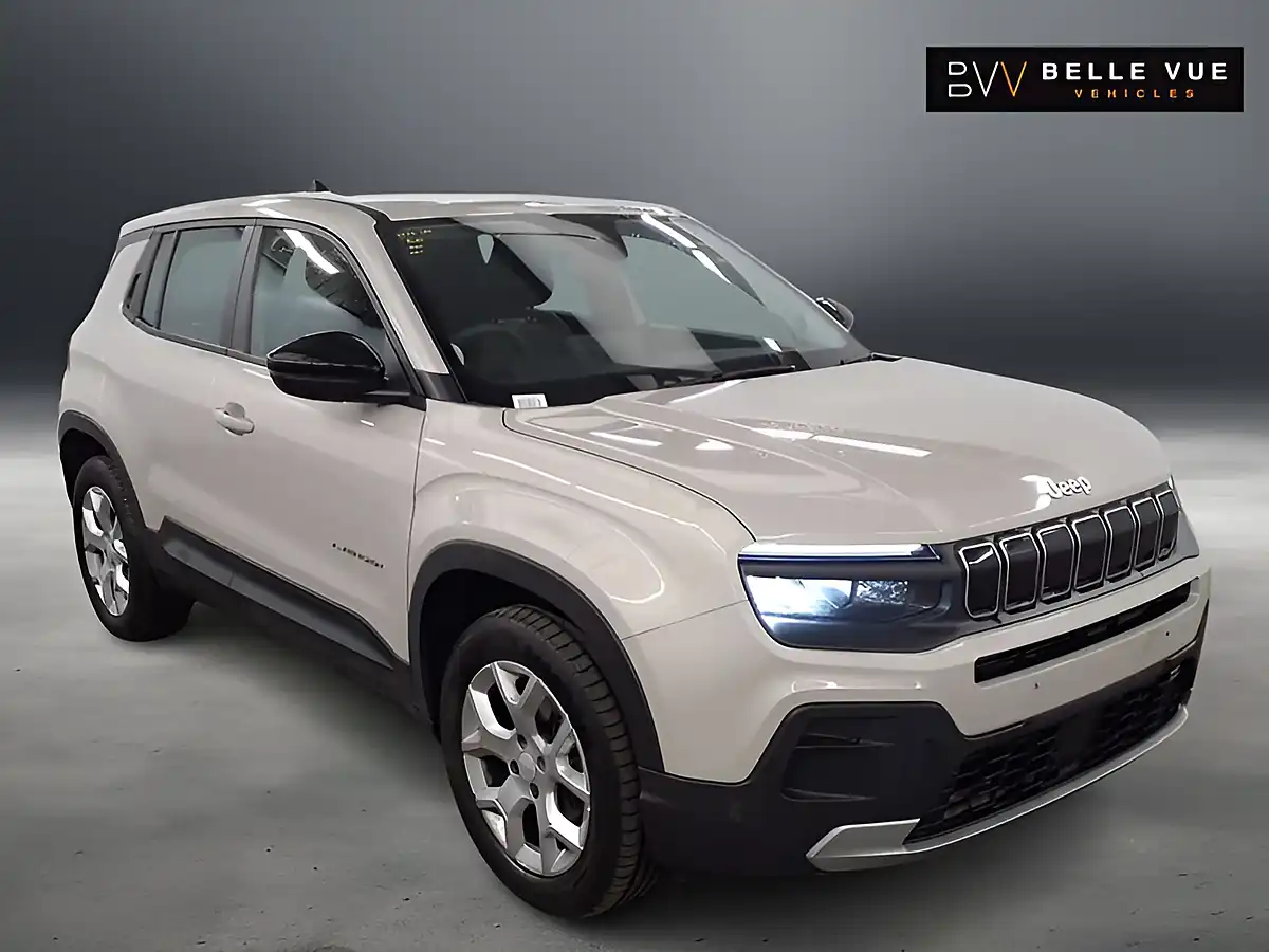 Used 2024 Jeep Avenger Altitude Snow - Front View