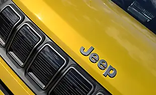 Used 2024 Jeep Avenger Longtitude Luxe Yellow - Interior and Exterior details 12