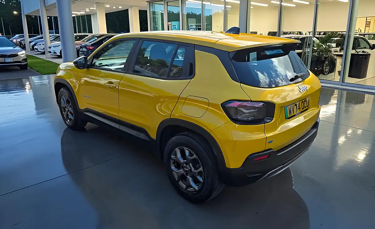 Used 2024 Jeep Avenger Longtitude Luxe Yellow - Interior and Exterior details 4